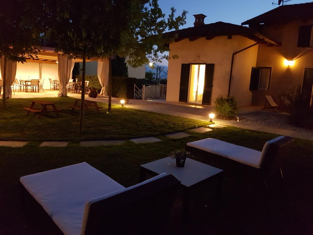 La Rosa Gialla Bio Apartments & Rooms Barolo Exterior foto